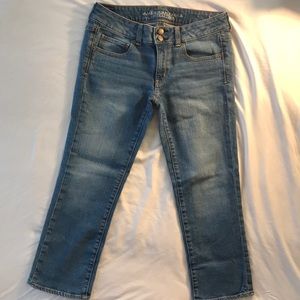 American Eagle crop denim jeans size 6